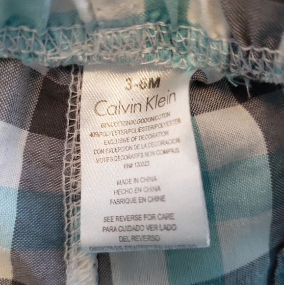 Calvin Klein 3-6mths Shorts - Picture 3 of 3